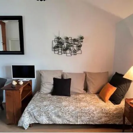 D'hotes Rachelle Schneider Bed & Breakfast