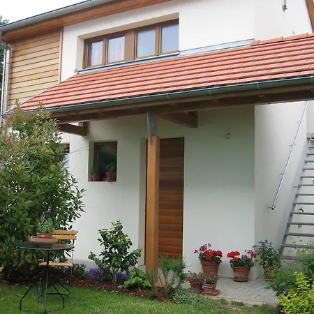 D'hôtes Rachelle Schneider